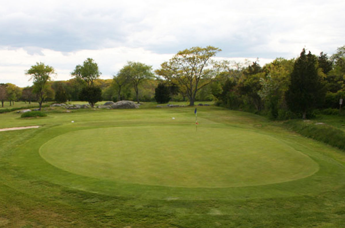 The ninth green at Rockport Golf Club